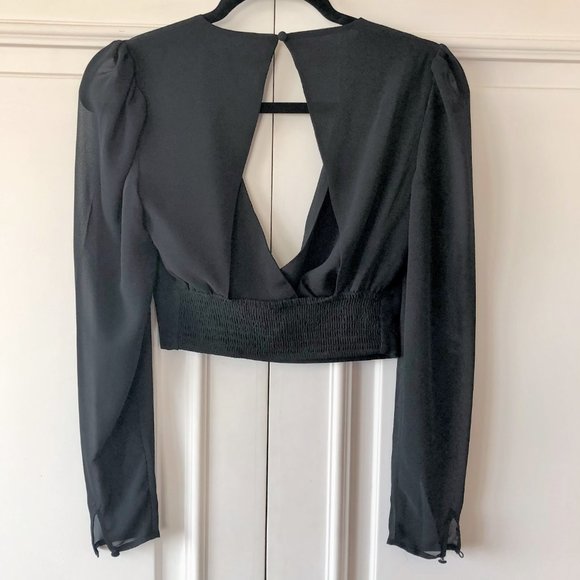 Stunning Express Puff-Shoulder V-Front Open-Back Long-Sleeve Crop Blouse XXS - Picture 3 of 16